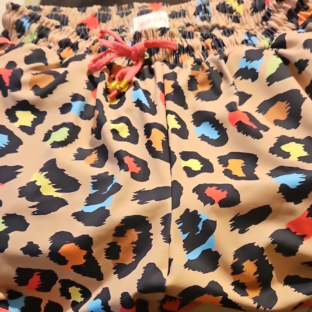 Colorful Leopard Print Drawstring Shortd - Picture 3 of 3